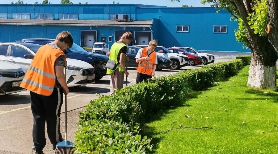 «Славянка» трудоустраивает молодежь